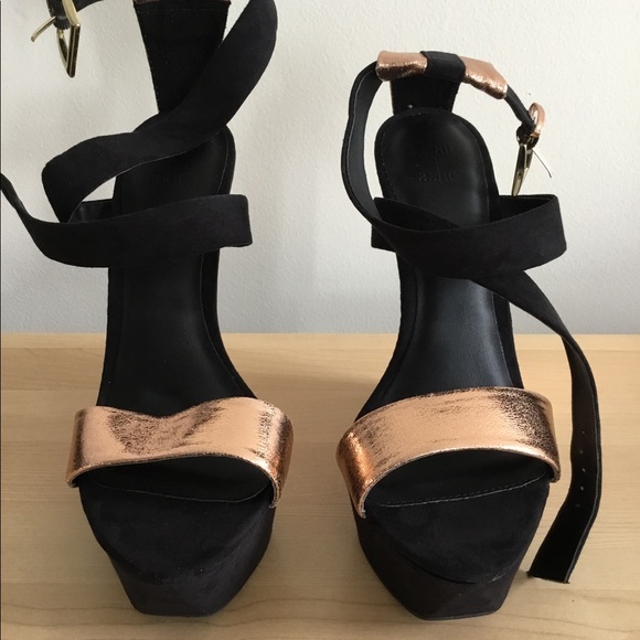 Beau + Ashe Wedge Sandals - Picture 3 of 7